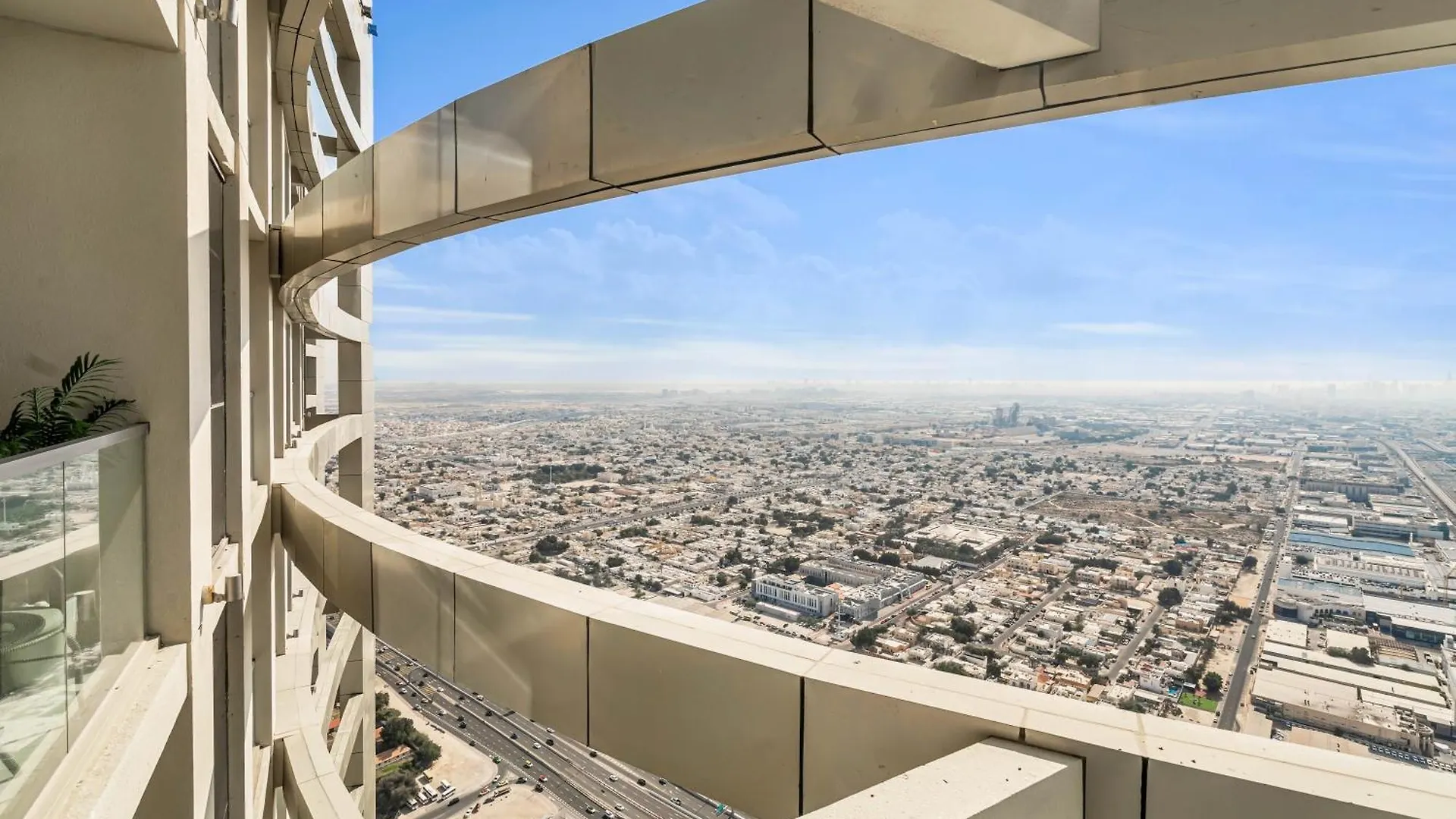 Apartment New Listing! 2Br With Balcony &City View, Aykon Tower Dubai